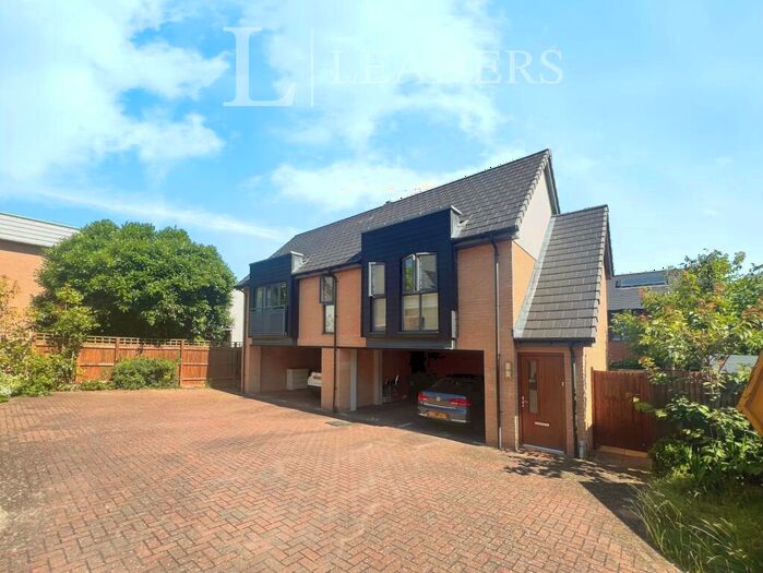 2 Bedroom Flat To Rent In Neath Farm Court, CB1