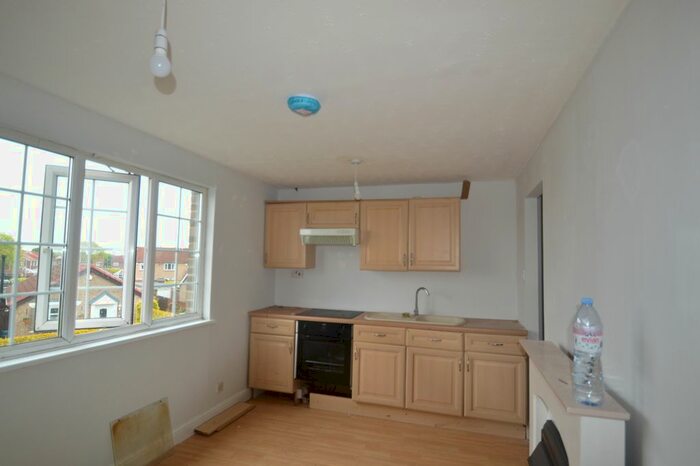 1 Bedroom Studio To Rent In Slaley Close, Gateshead, NE10