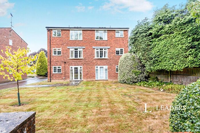 1 Bedroom Flat To Rent In Ravenscroft Court, Horsham, RH12