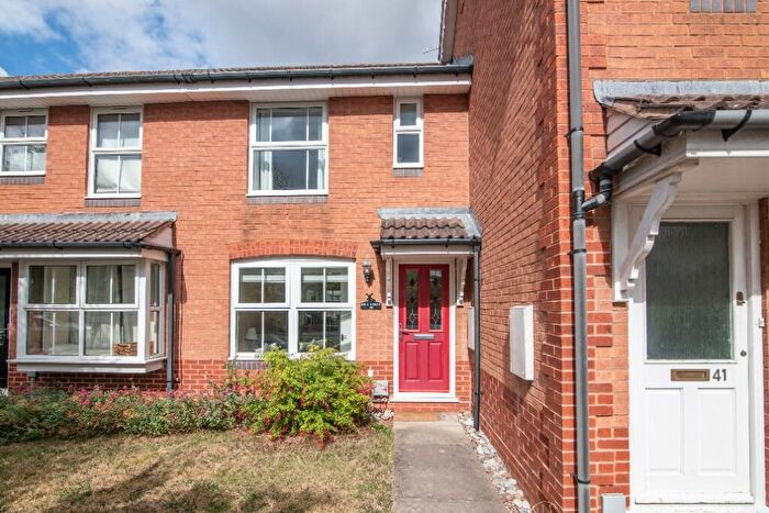 2 Bedroom Town House To Rent In Scaife Road, Bromsgrove, Worcestershire, B60