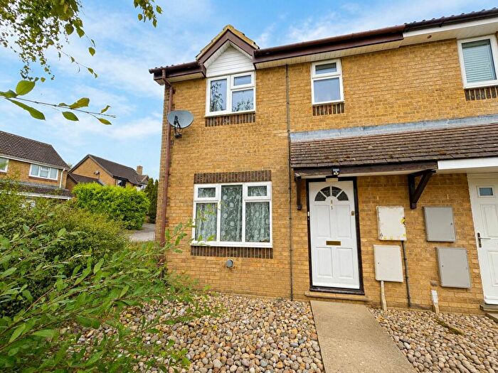 2 Bedroom End Of Terrace House For Sale In Fyne Close, Sparcells, SN5