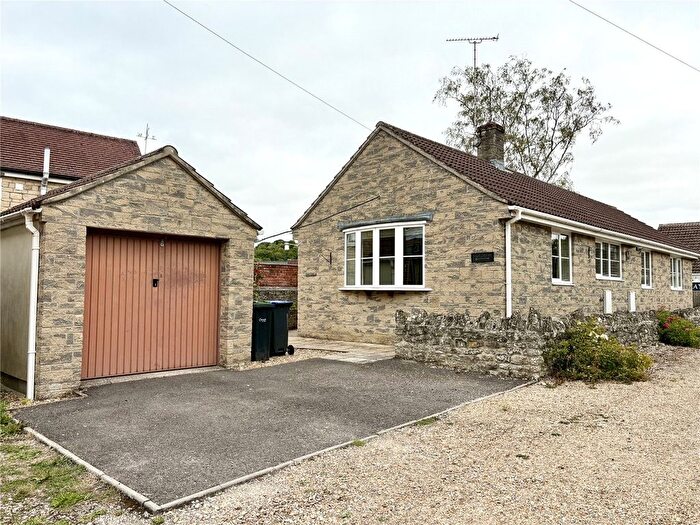 2 Bedroom Bungalow For Sale In Water Street, Mere, Warminster, Wiltshire, BA12