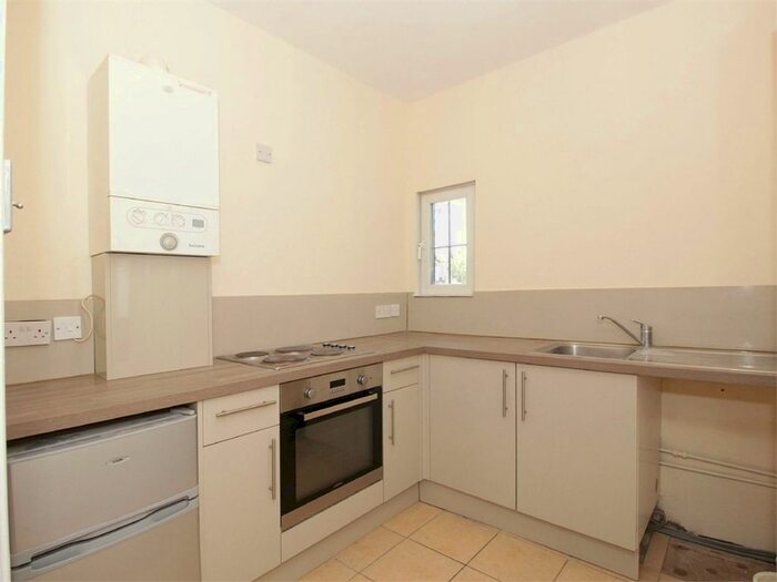 1 Bedroom Flat To Rent In Croydon Road, Beckenham, BR3