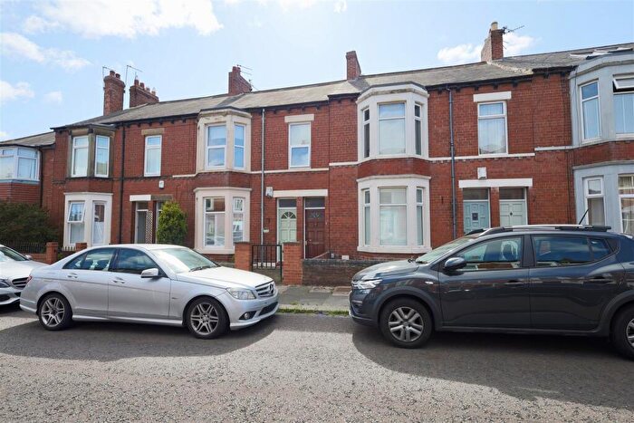 3 Bedroom Flat To Rent In Delaval Terrace, Gosforth, NE3