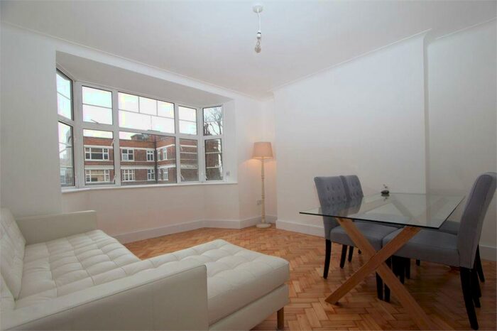2 Bedroom Flat To Rent In Barrington Court, Colney Hatch Lane, Muswell Hill, N10