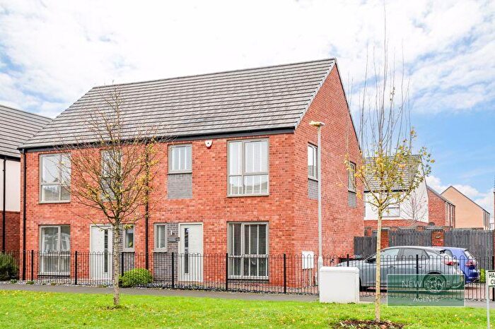 3 Bedroom Semi-Detached House For Sale In Harker Close, Westville, Hucknall, Nottingham, NG15