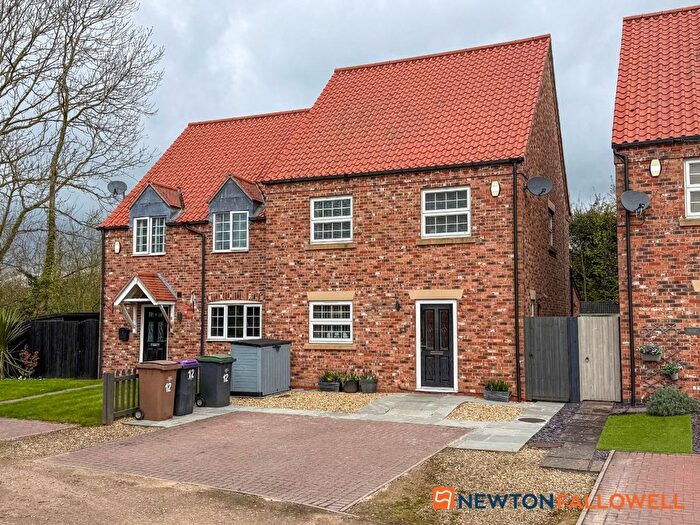 4 Bedroom Semi Detached House For Sale In Skayman Fields, Carlton-Le-Moorland, LN5