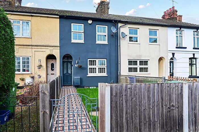 2 Bedroom Terraced House For Sale In Lynchford Road, Farnborough, GU14