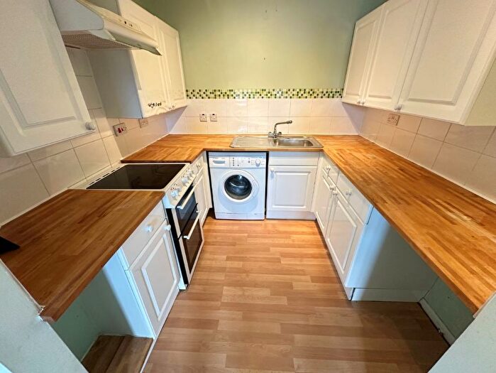 1 Bedroom Flat For Sale In Flat Norton Court, High Street South, Dunstable, Bedfordshire, LU6