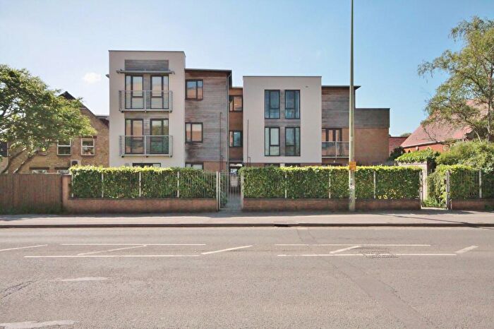 1 Bedroom Apartment To Rent In Cedar Court, West Way, Botley, Oxford, OX2