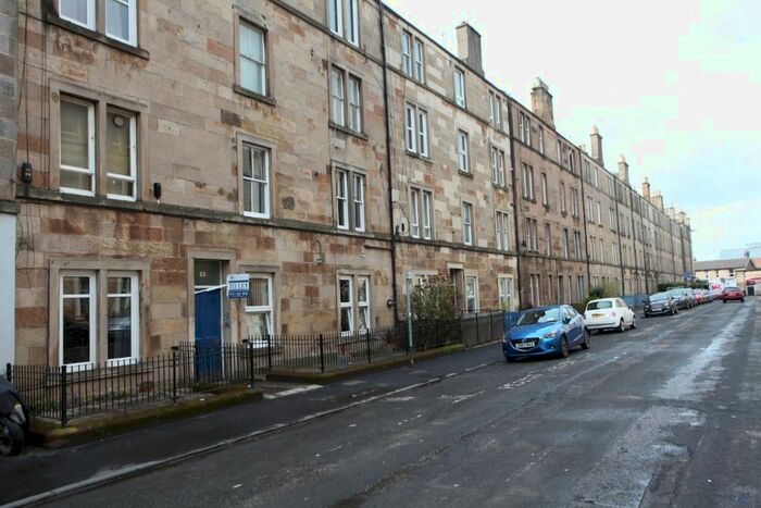 1 Bedroom Flat To Rent In Caledonian Place, Haymarket, Edinburgh, EH11