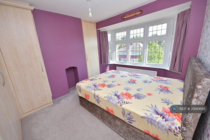 3 Bedroom Semi-Detached House To Rent In Cloonmore Avenue, Orpington, BR6