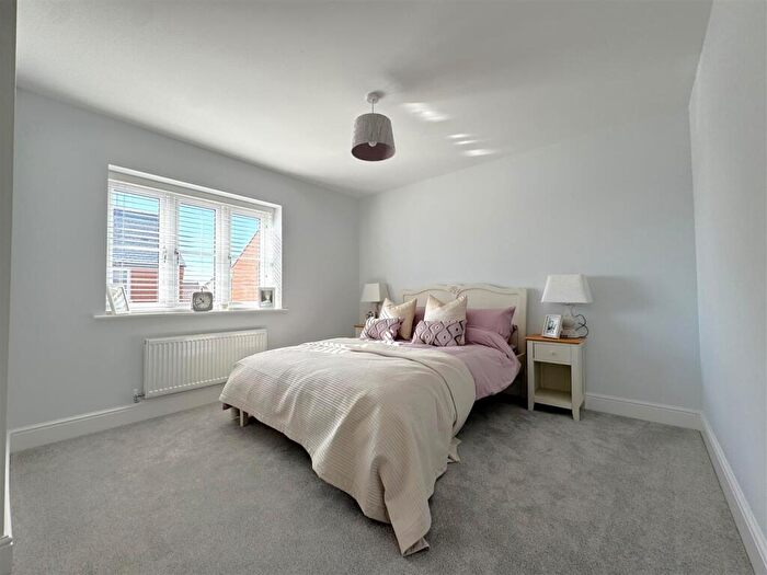 4 Bedroom Detached House For Sale In Grace Green, Chesil Reach, Chickerell, DT3