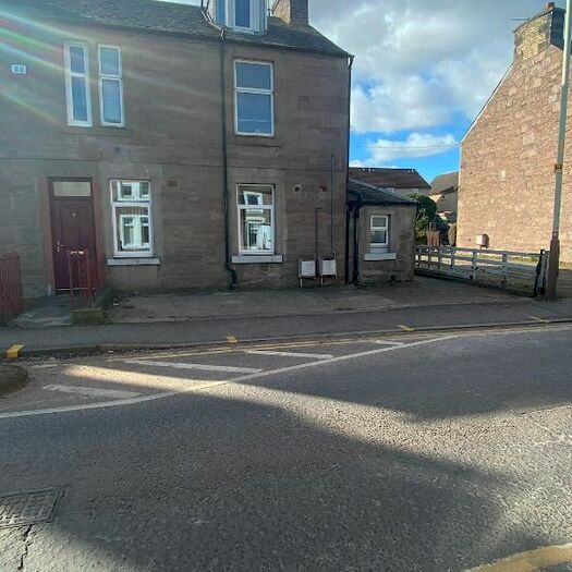2 Bedroom Flat To Rent In Glover Street, Perth, Perthshire, PH2