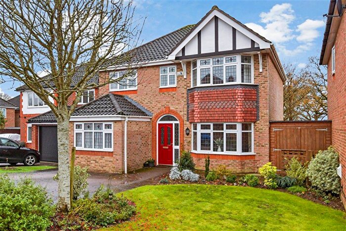 5 Bedroom Detached House For Sale In Lucilla Avenue, Ashford, Kent, TN23