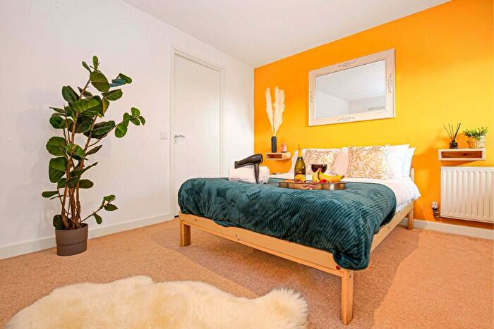 3 Bedroom House To Rent In Blandford Drive, Coventry, West Midlands, CV2