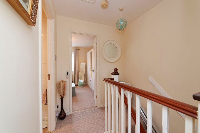 2 Bedroom Terraced House For Sale In Cromptons Grove, Paisley, PA1