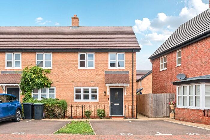 2 Bedroom End Of Terrace House For Sale In Kings Grove, MK43