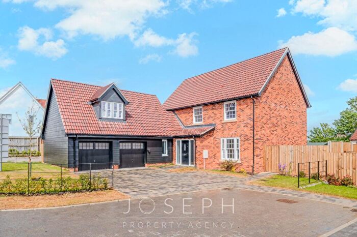 5 Bedroom Detached House For Sale In Birch House, Saxon Court, Framlingham, IP13