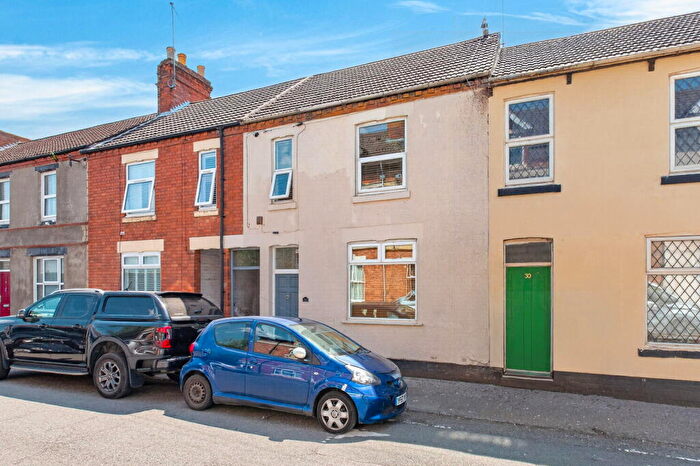 3 Bedroom Terraced House For Sale In Regent Street, Kettering, NN16
