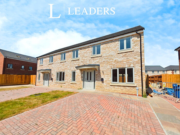 3 Bedroom Semi-Detached House To Rent In Bluebell Road, Quadring, PE11