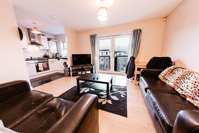 2 Bedroom Apartment To Rent In Ashville Road, Burley, Leeds, LS6