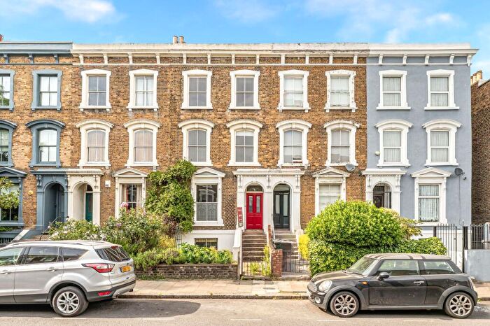 2 Bedroom Flat To Rent In Victoria Park Road, Victoria Park, E9