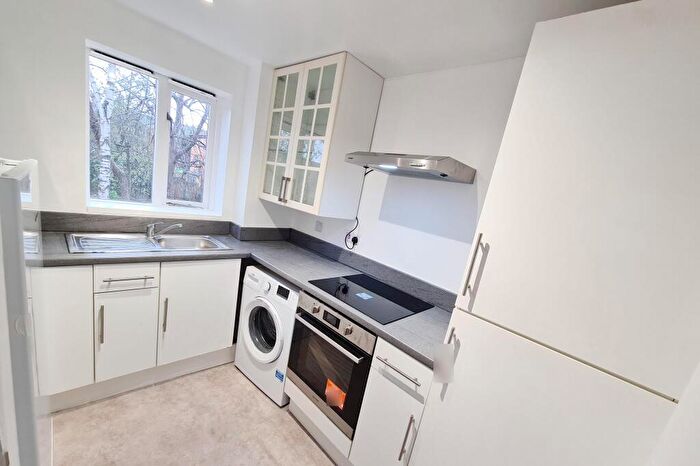 2 Bedroom Apartment To Rent In Ruston Road, London, SE18