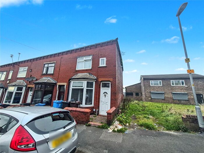 2 Bedroom End Of Terrace House For Sale In Belmont Street, Oldham, Greater Manchester, OL1