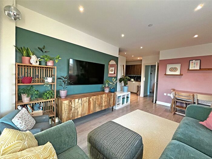 2 Bedroom Flat For Sale In Dickens Yard, Longfield Avenue, London, W5