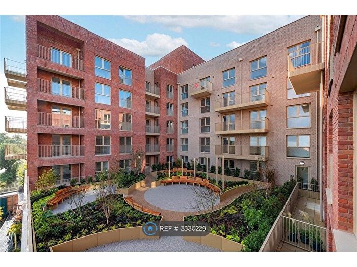 1 Bedroom Flat To Rent In St. Ives Road, Maidenhead, SL6