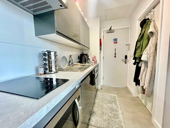 Studio For Sale In Garstang Road, Preston, PR1