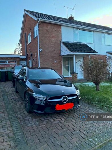 3 Bedroom Semi-Detached House To Rent In High Leys Drive, Oadby, Leicester, LE2