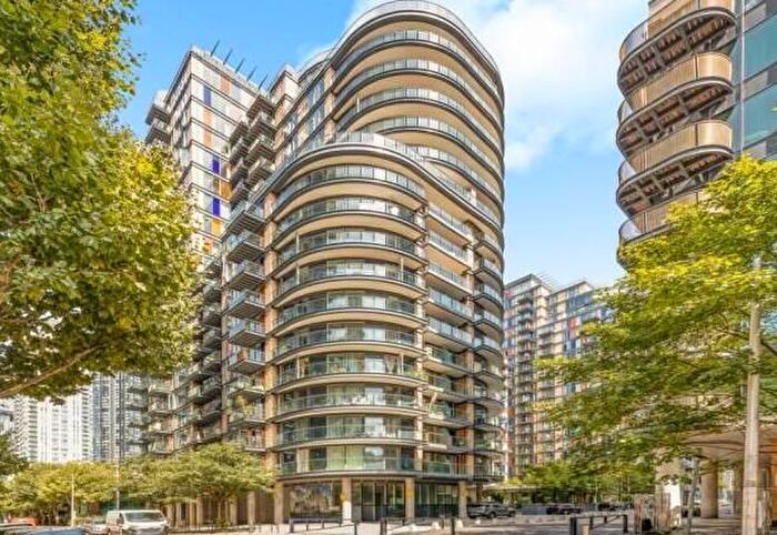 2 Bedroom Flat To Rent In Ability Place, Millharbour, Canary Wharf, South Quay, London, E14