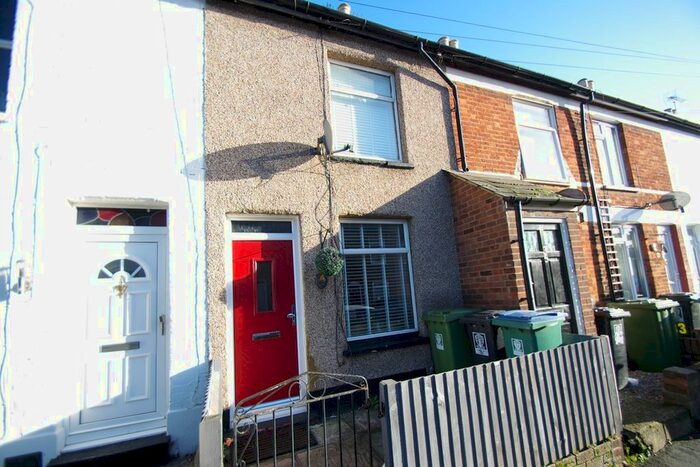 2 Bedroom Terraced House To Rent In Fearnley Street, Watford WD18