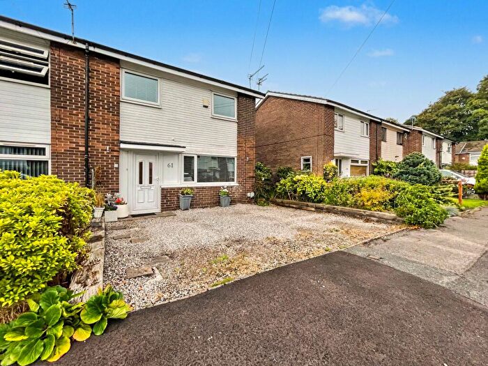 3 Bedroom End Of Terrace House For Sale In Beechcroft, Off Sedgley Park Road, Prestwich. Manchester, M25