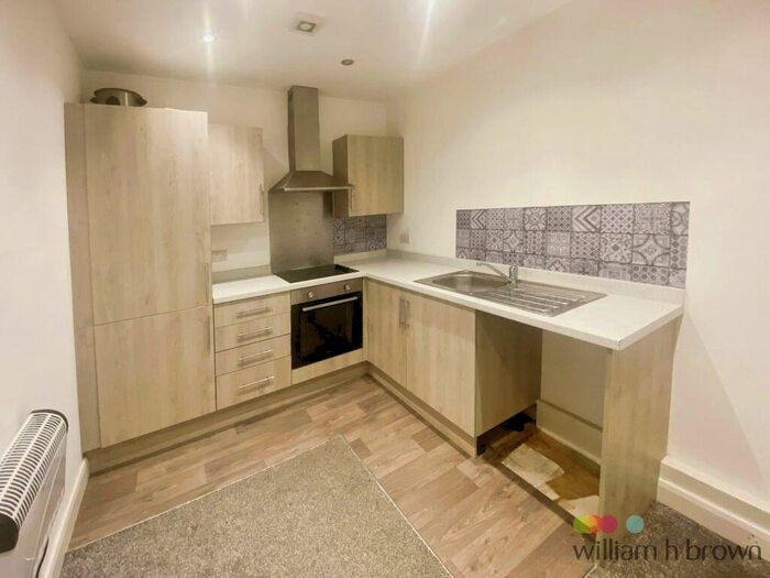 2 Bedroom Flat To Rent In Imperial Court, Grimsby Road, Cleethorpes, DN35