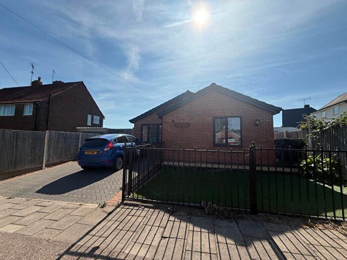 2 Bedroom Bungalow To Rent In Ash Tree Avenue, Mansfield Woodhouse, Mansfield, NG19