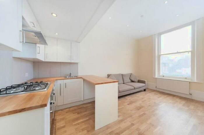 1 Bedroom Flat To Rent In Bell Street, Marylebone, London, W1H