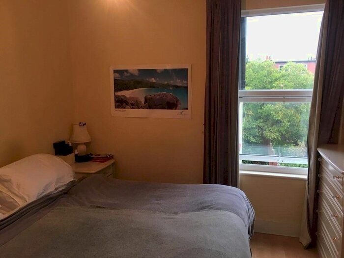 2 Bedroom Flat To Rent In Harcourt Road, London, N22