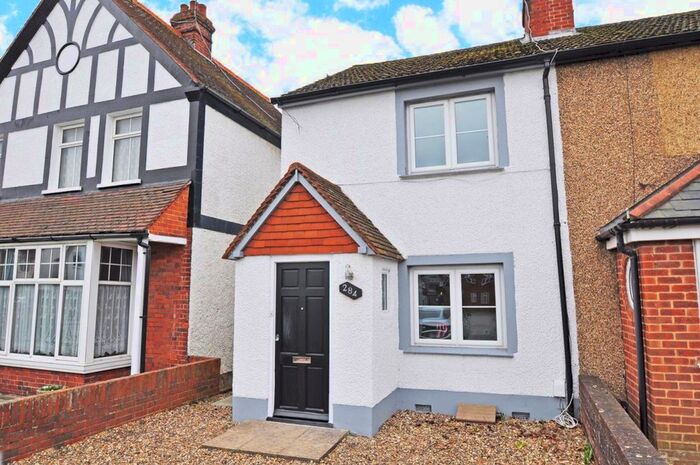 2 Bedroom Semi-Detached House To Rent In Windsor Road, Maidenhead, Berkshire, SL6