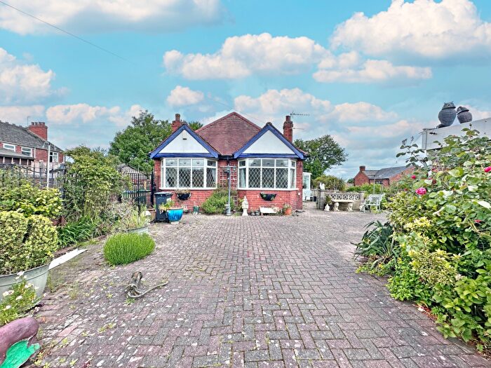 2 Bedroom Detached Bungalow For Sale In Walford Street, Tividale, Oldbury, B69