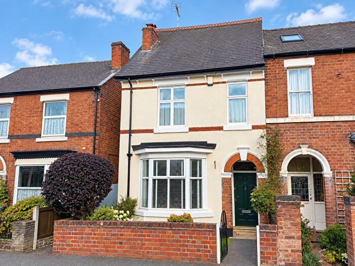 4 Bedroom Semi-Detached House For Sale In Riches Street, Wolverhampton, WV6