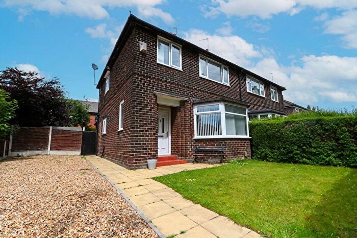 3 Bedroom Semi-Detached House For Sale In Shelley Road, Swinton, M27