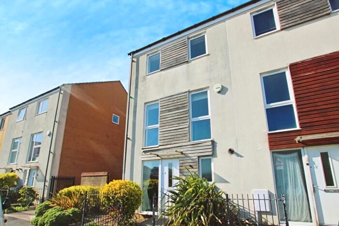 4 Bedroom Semi-Detached House To Rent In Wood Street, Patchway, Bristol, BS34