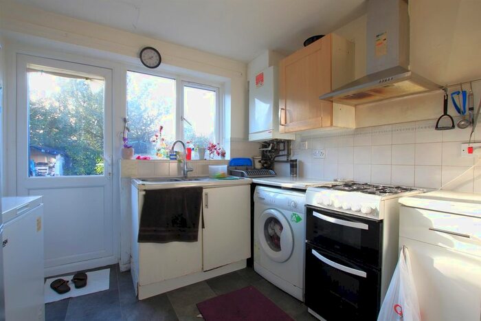 4 Bedroom Semi-Detached House To Rent In Burket Close, Norwood Green, UB2