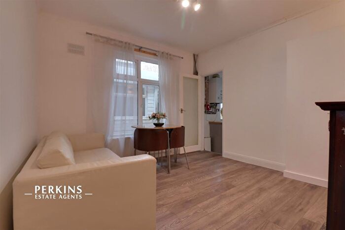 3 Bedroom Bungalow To Rent In Ferrers Avenue, West Drayton, UB7