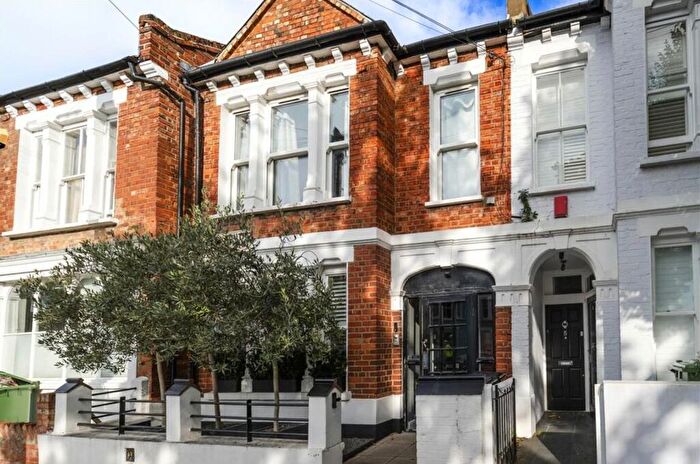 3 Bedroom Property To Rent In Tynemouth Street, London, SW6