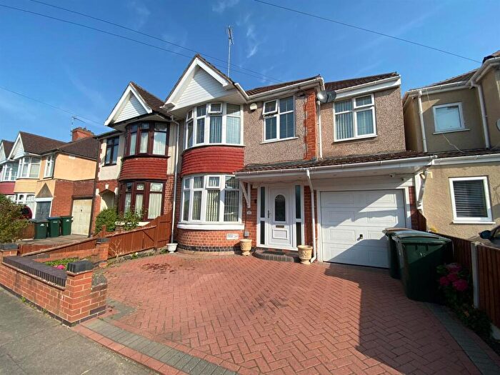 4 Bedroom Semi-Detached House To Rent In Blondvil Street, Cheylesmore, Coventry, CV3