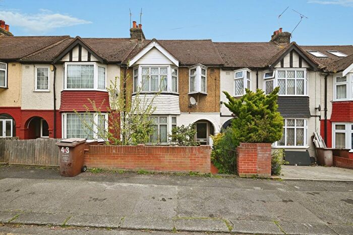 3 Bedroom Terraced House For Sale In Westmount Avenue, Chatham, ME4